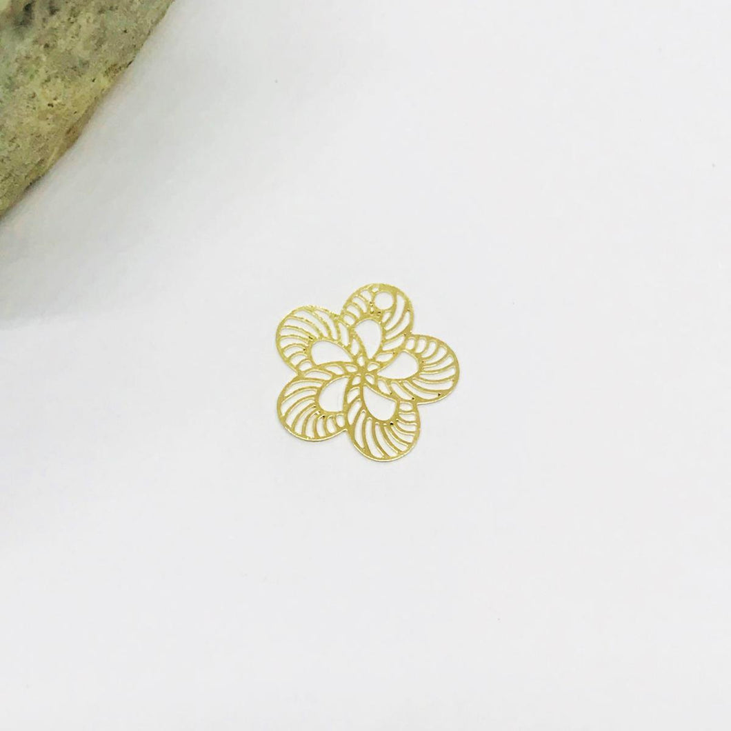 COLGANTE FLOR | BAÑO DE ORO 18K | 14MM (C6-54)