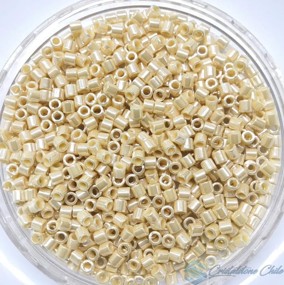 Miyuki Delica Beads 8/0 | 1560DB | Opaque Dark Cream Luster | c10